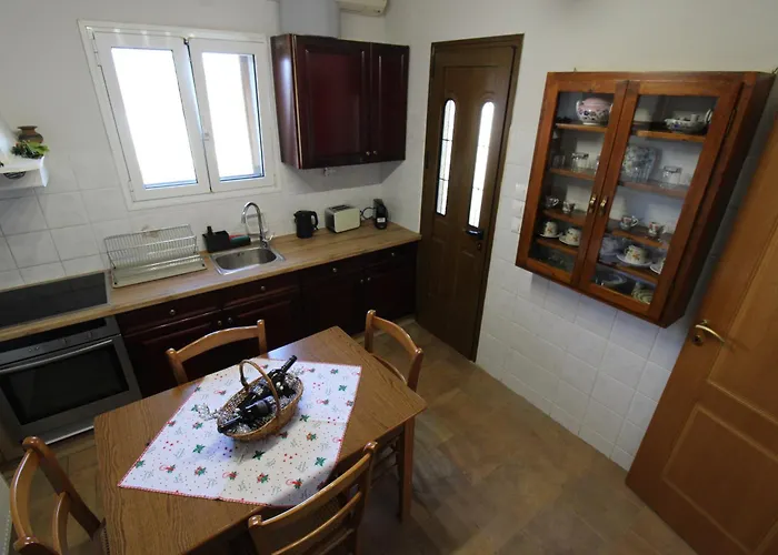 Holiday home Raise Family Polydrossos