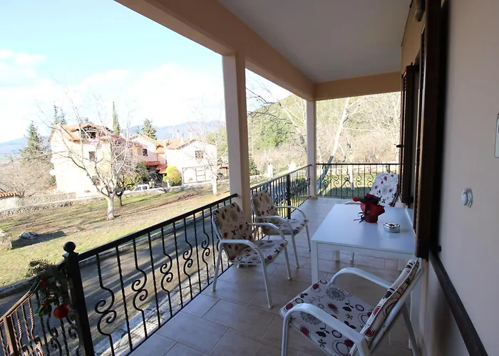 Raise Family Polydrossos